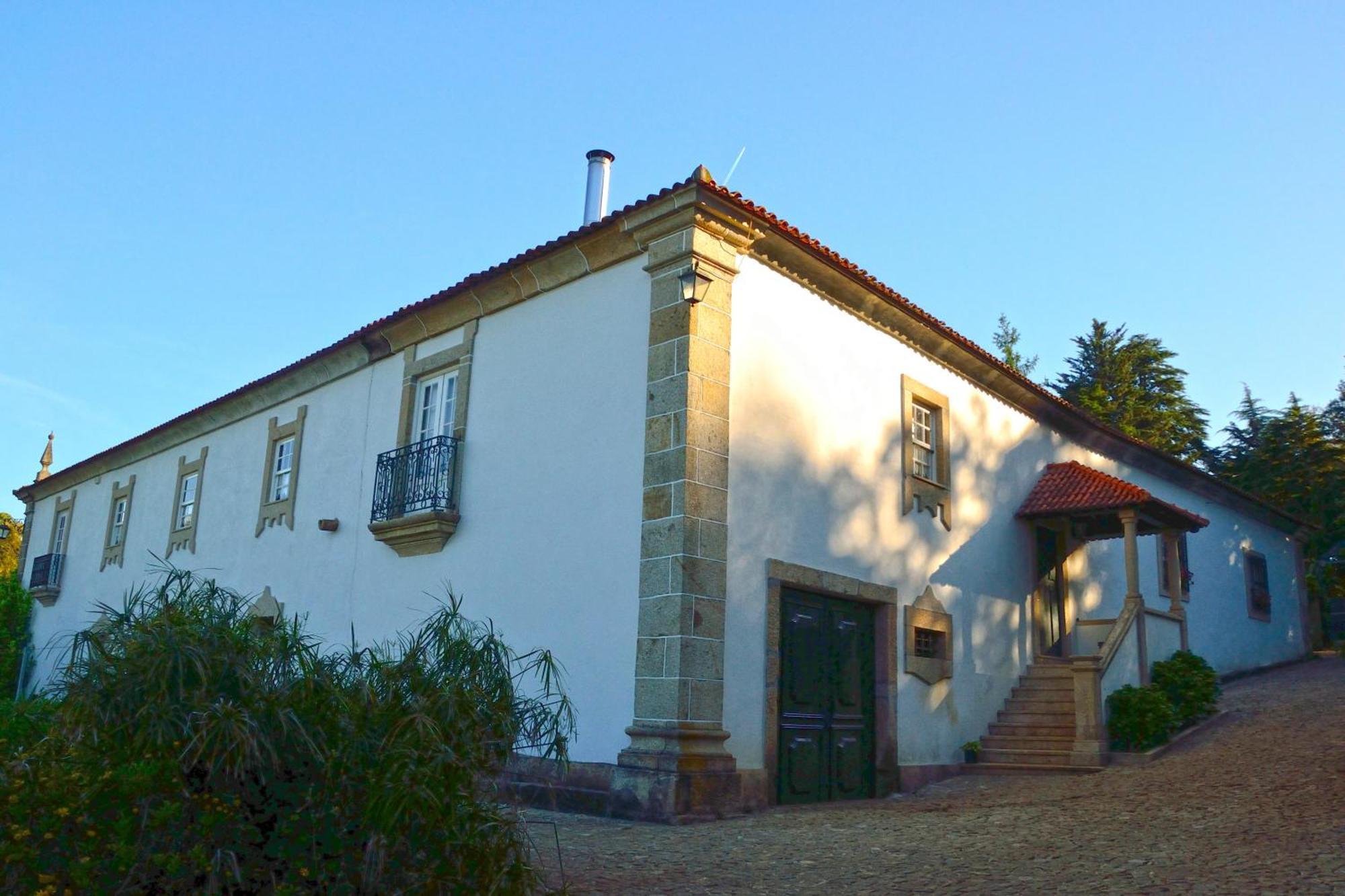 הוילה קאבקסיירס דה באסטו Casa De Santa Comba מראה חיצוני תמונה