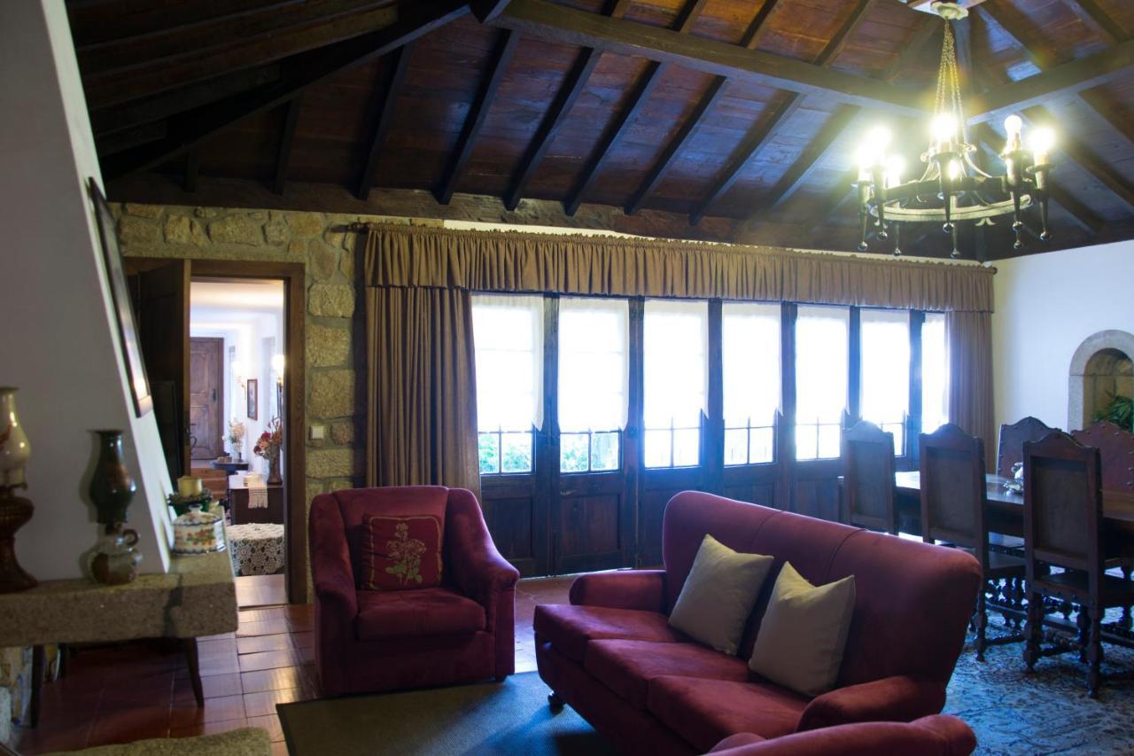 הוילה קאבקסיירס דה באסטו Casa De Santa Comba מראה חיצוני תמונה